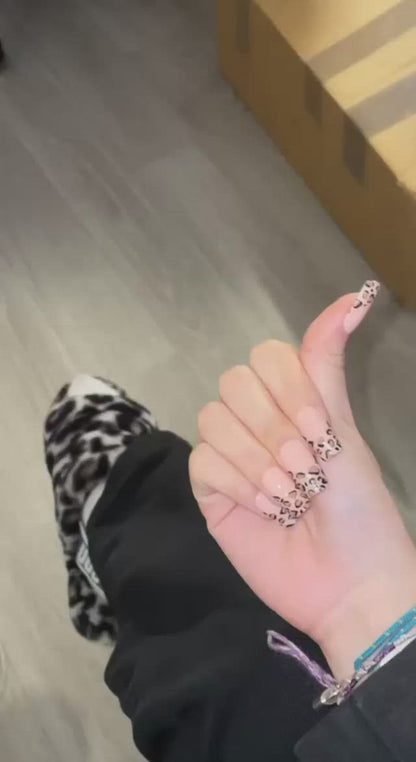 Léona